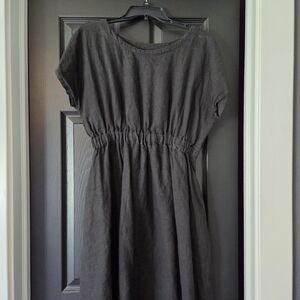 notPERFECTLINEN Charcoal Cinched-Waist Midi Dress